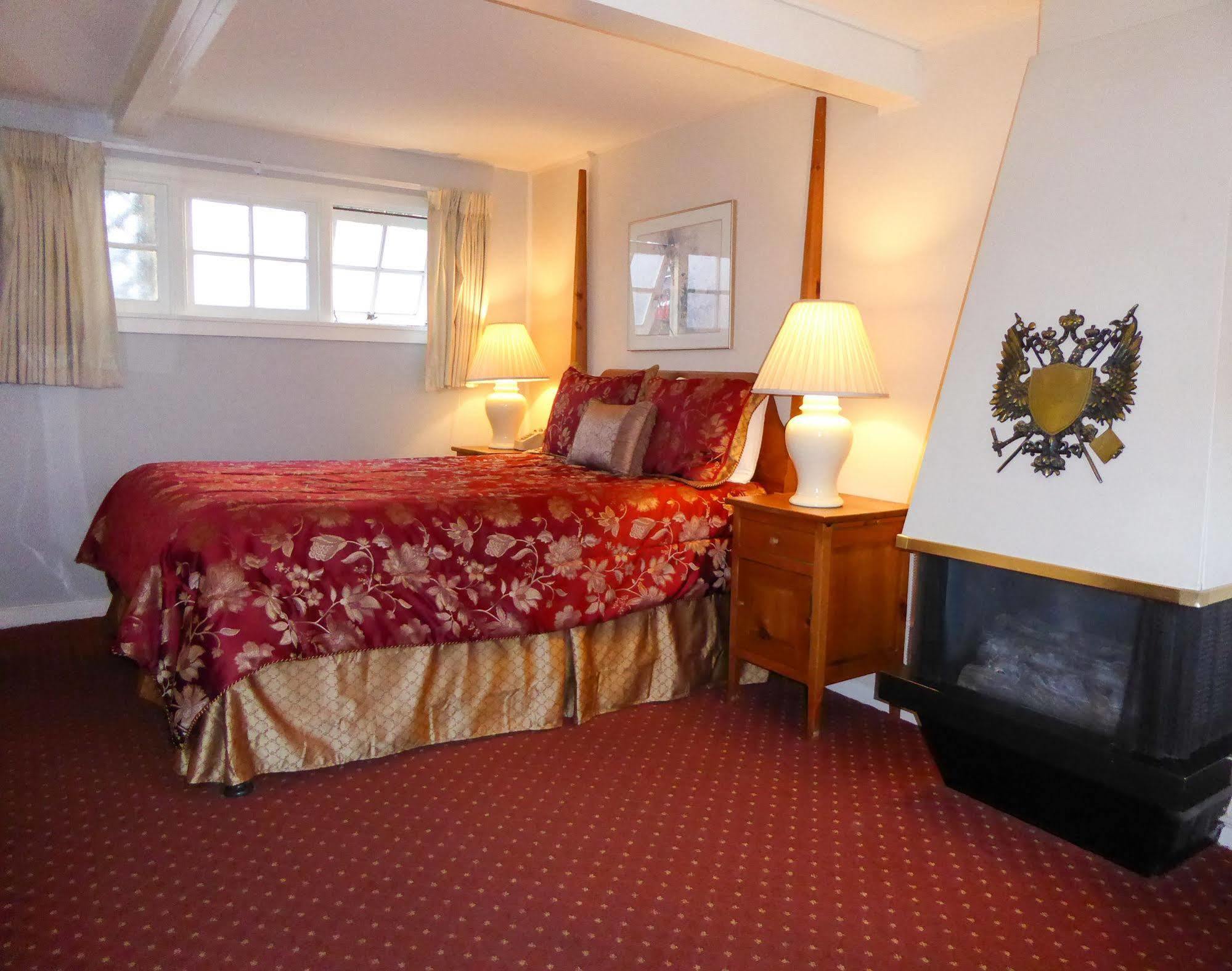 Carmel Fireplace Inn Εξωτερικό φωτογραφία