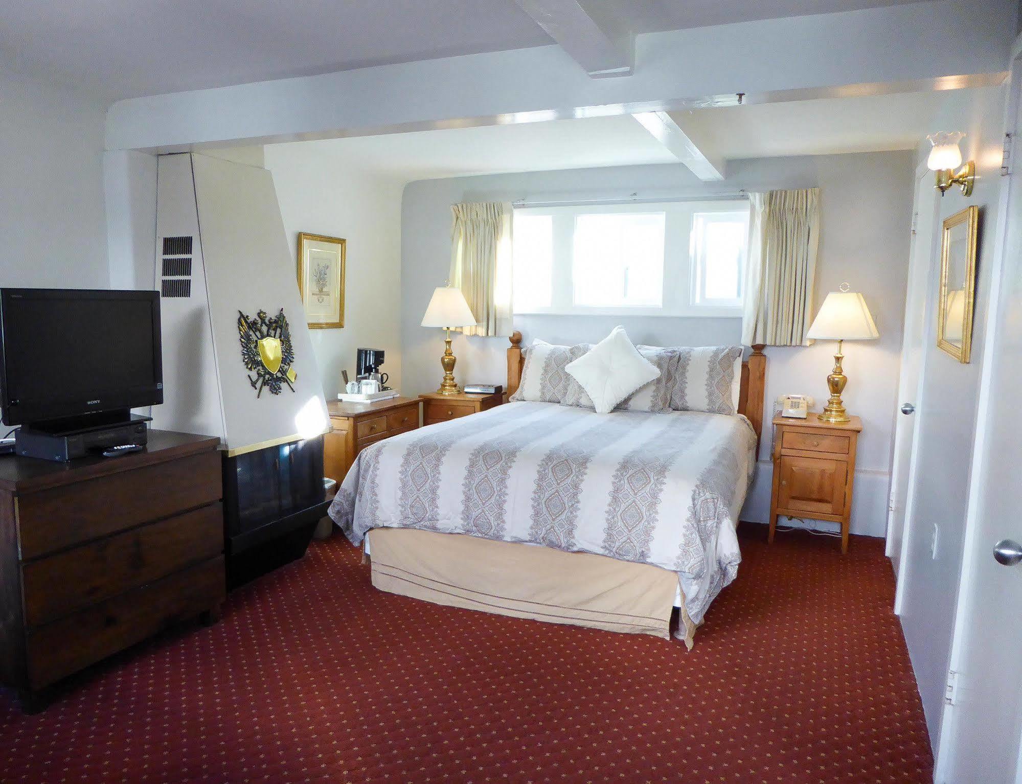 Carmel Fireplace Inn Εξωτερικό φωτογραφία
