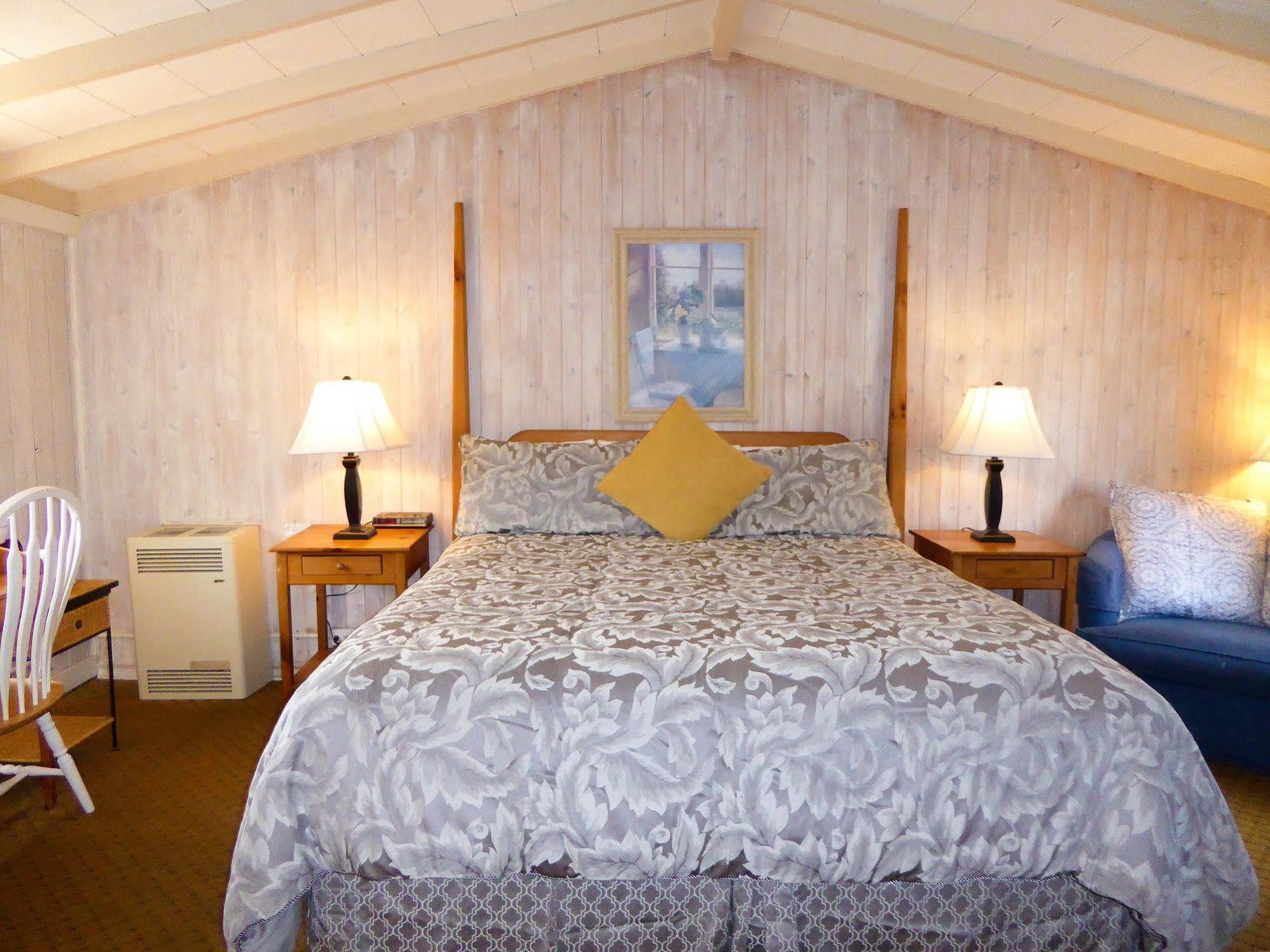 Carmel Fireplace Inn Εξωτερικό φωτογραφία